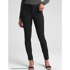 GAP Signature Stretch Ankle Pant